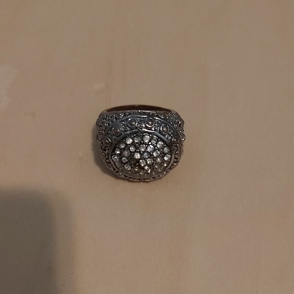 Elegant Women's Silver and Gold Ring